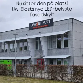 UW-Elasts nya fasadskylt monterad på fasaden